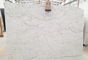 MARMORE BRANCO CARRARA
